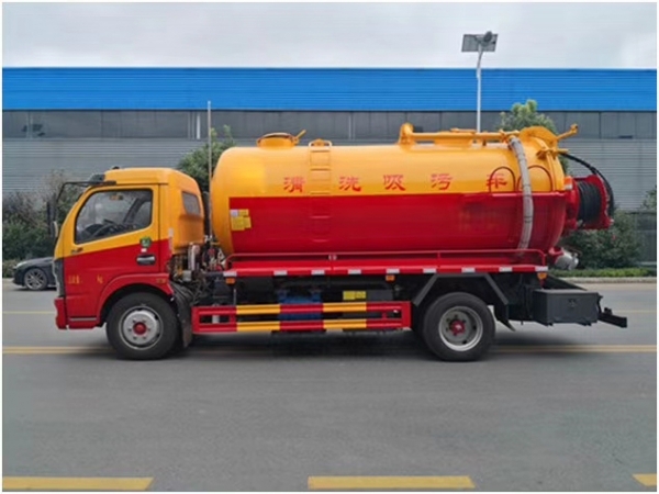 大多利卡8方 清洗吸污車（一體罐） 國(guó)六