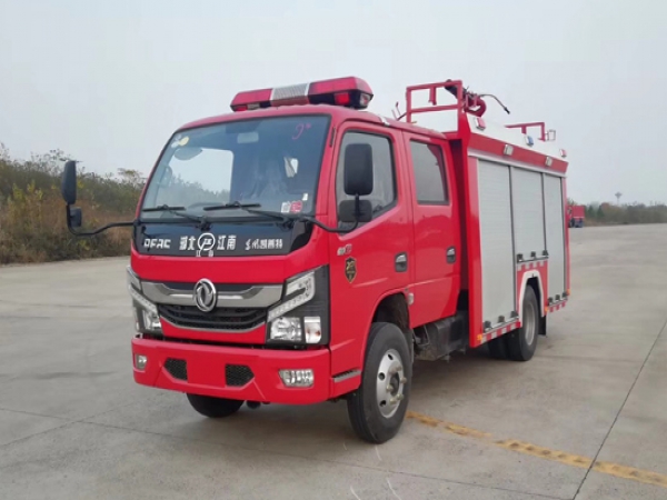 國六東風(fēng)凱普特2.5噸水罐消防車