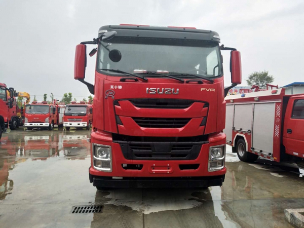 國六五十鈴6噸水罐消防車